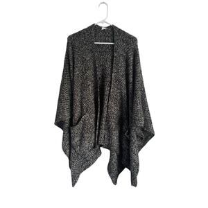 Womens/Teens Throw Cardigan/Wrap One size Gray and Black Knit
